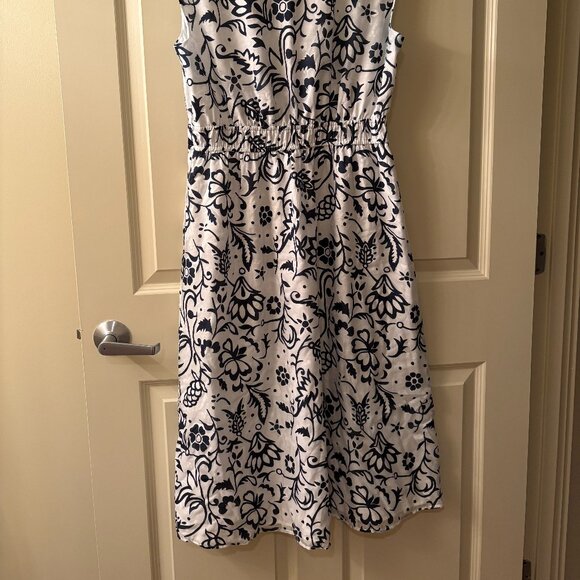 Ann Taylor Sleeveless Dress - Picture 3 of 6